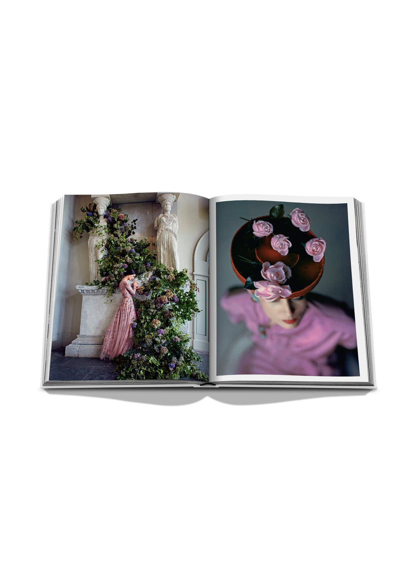 Flowers: Art & Bouquets