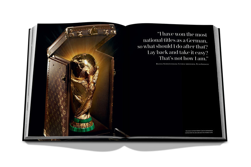 Louis Vuitton: Trophy Trunks