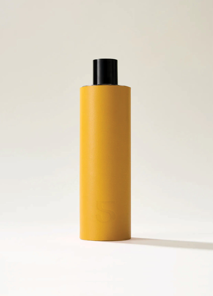 XX/Élise Ltd Edition Mouthwash in Leather Holder 200mlFace