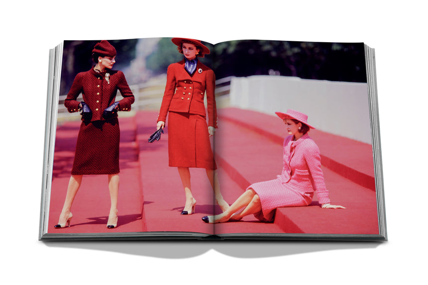 FASHIONPHILE: The Book Of Iconic Shoes